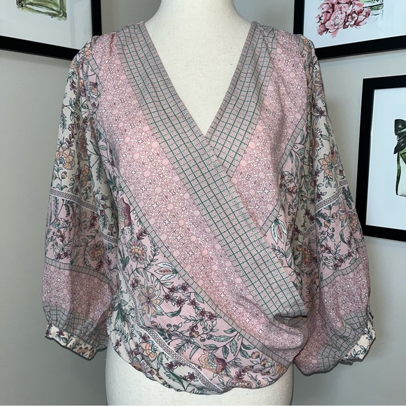 ๐ LoveStitch Surplice Boho Blouse - Picture 3 of 14